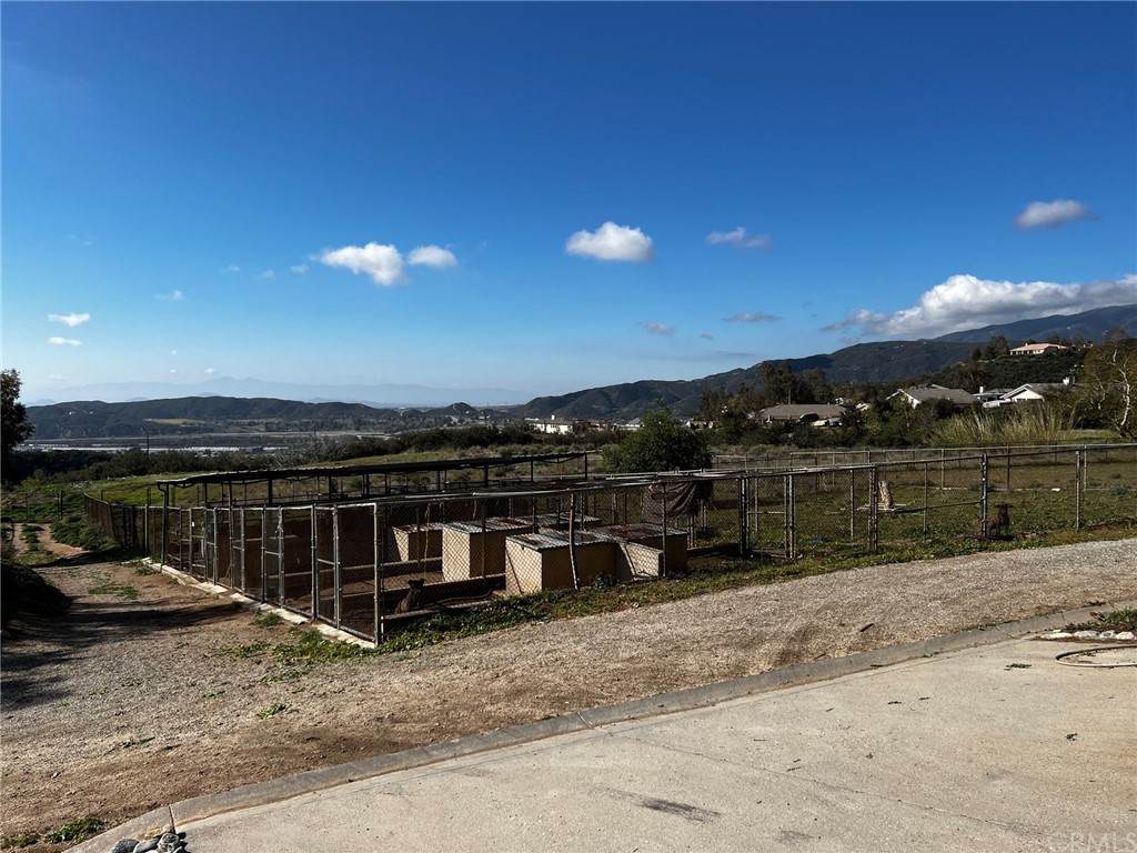 2 Deercrest Drive - Photo 1