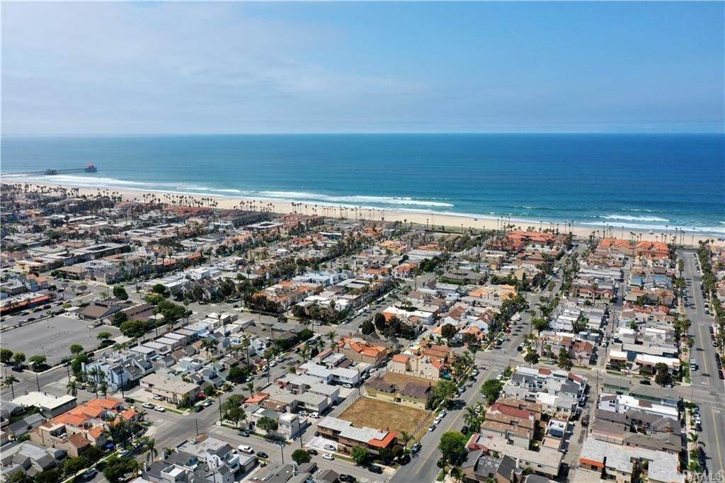 424 20th Street - Photo 1