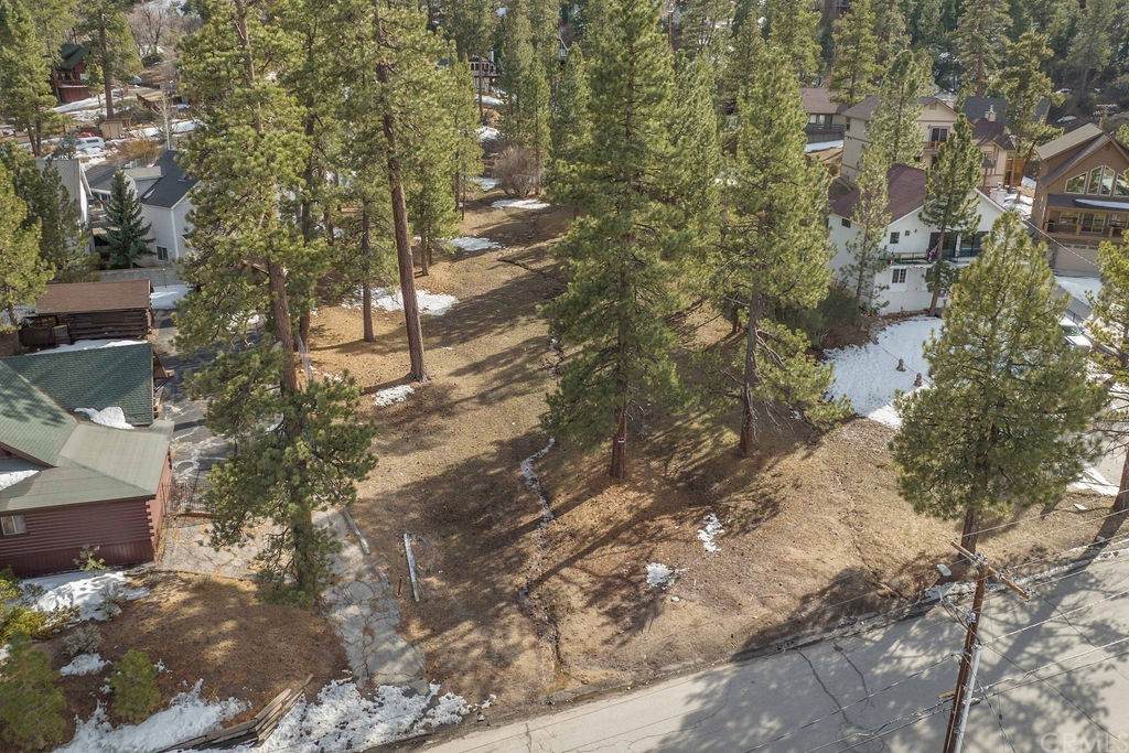 725 Cameron - Photo 1