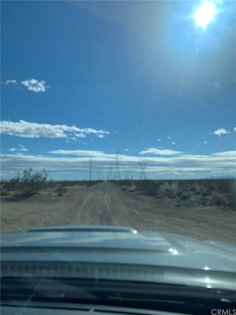 0 0 - Photo 1