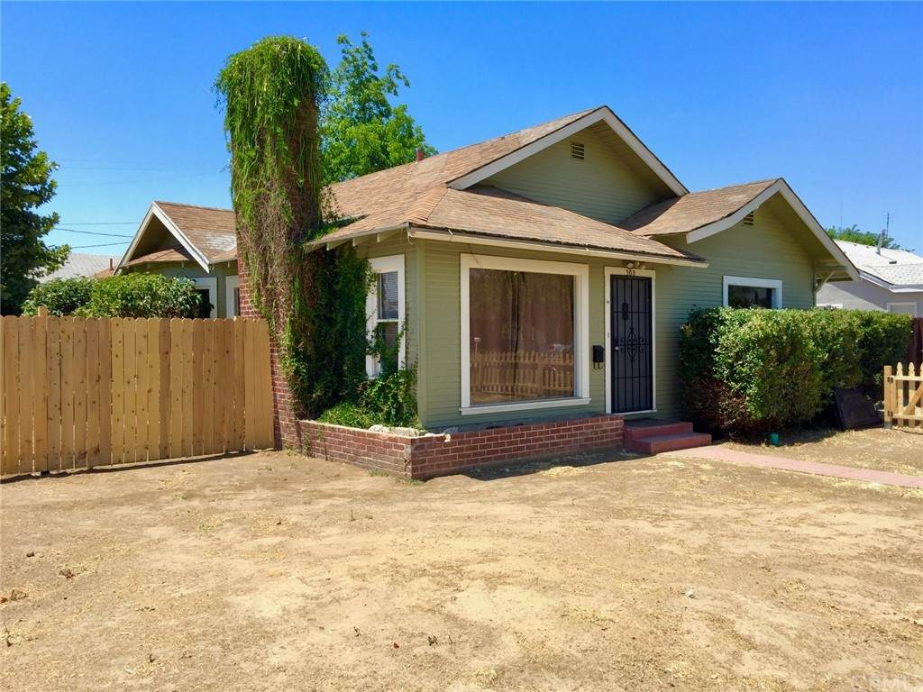 300 Quince Avenue - Photo 1