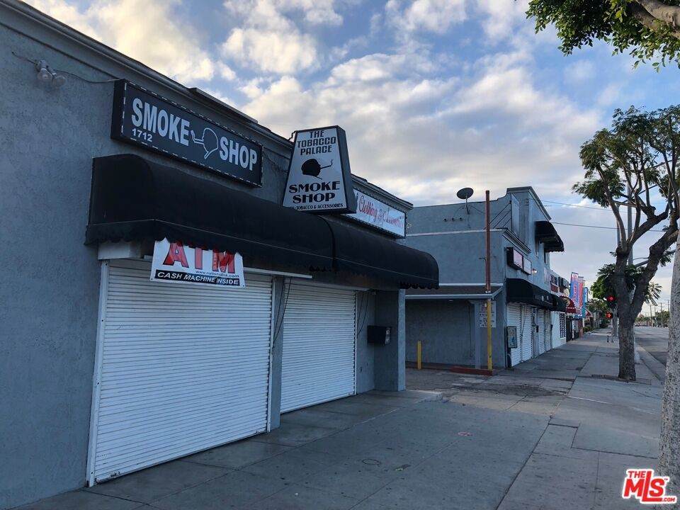 1702 Long Beach Boulevard - Photo 1