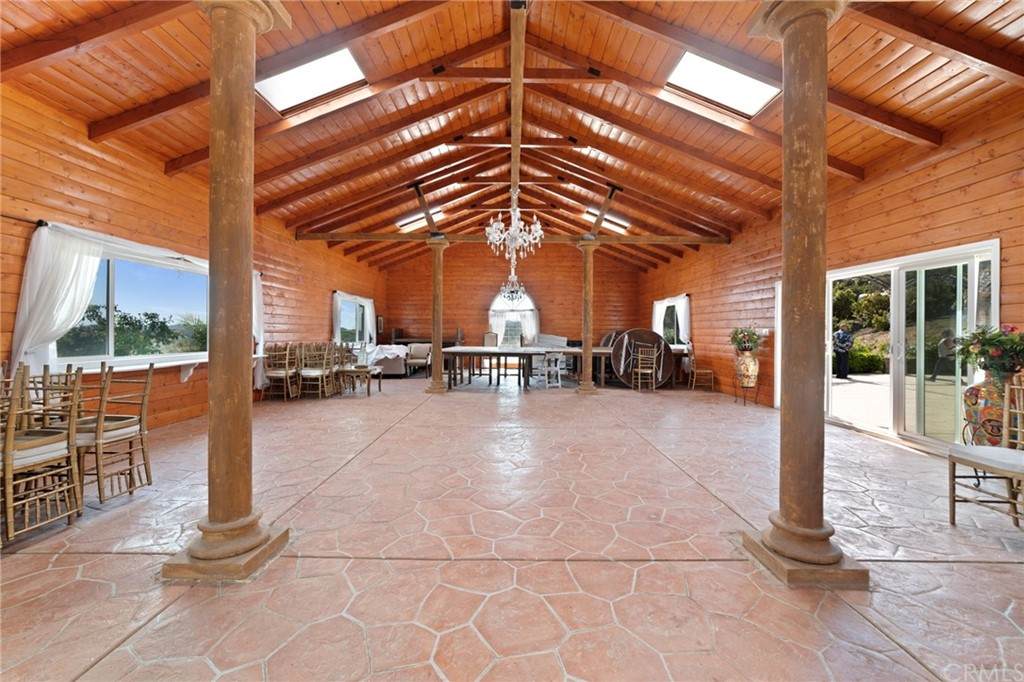 21500 Carancho - Photo 1