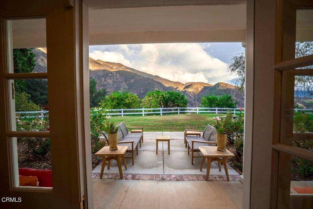 555 Camino Cielo - Photo 1