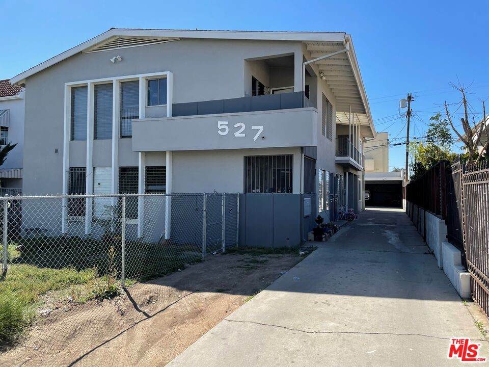 527 Serrano Avenue - Photo 1