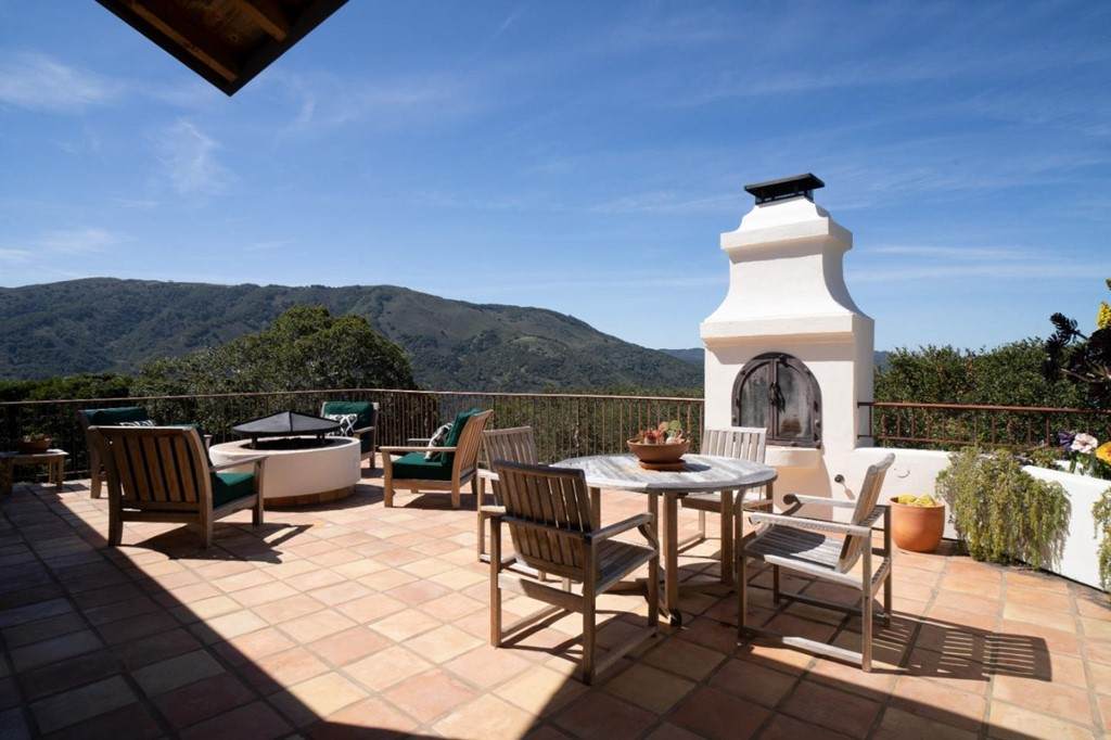 7 Oak Meadow Lane - Photo 1
