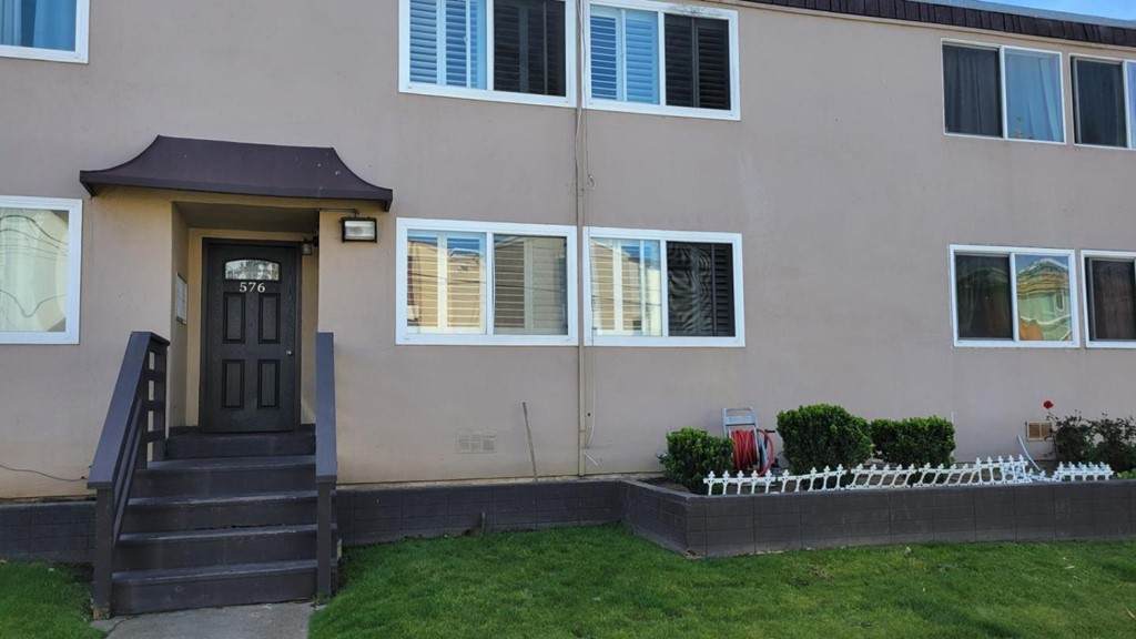 576 Sylvan Street - Photo 1
