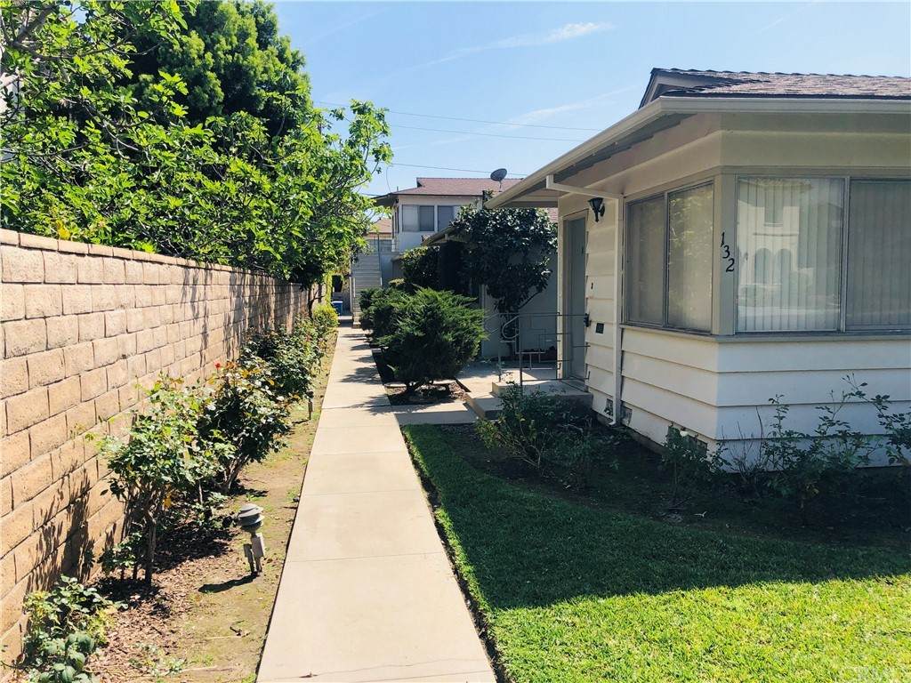 132 El Dorado Street - Photo 1