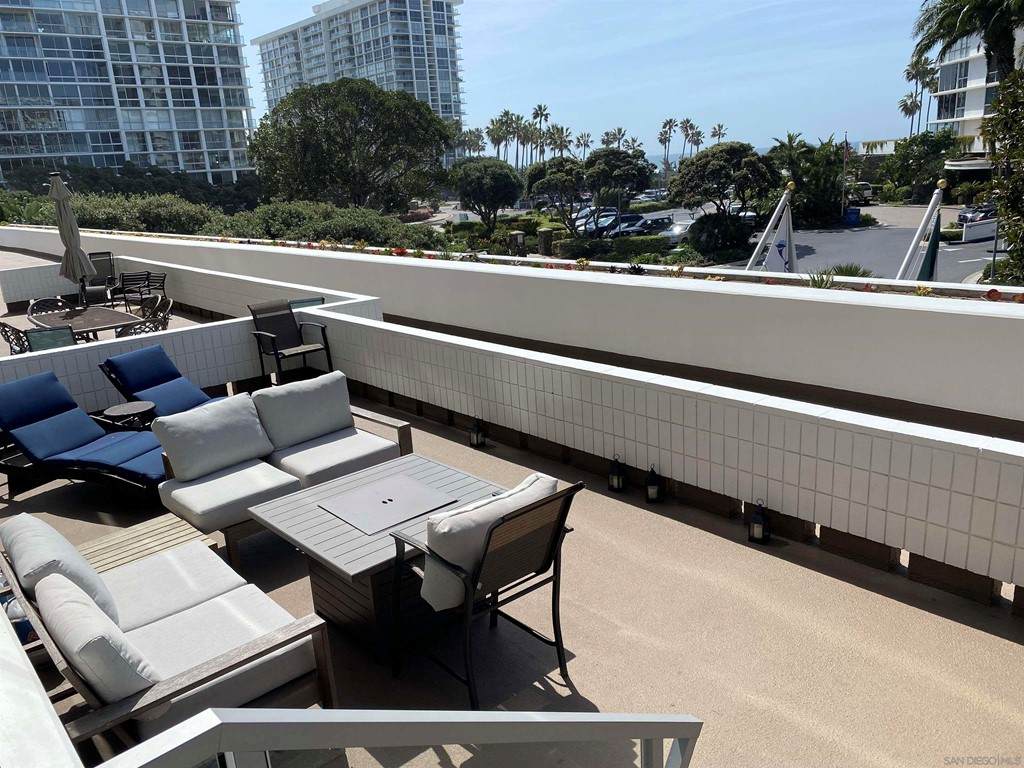 1770 Avenida Del Mundo - Photo 1