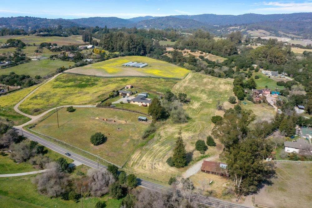 238 Pioneer Road - Photo 1