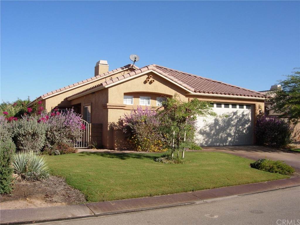 3961 Cove Circle - Photo 1