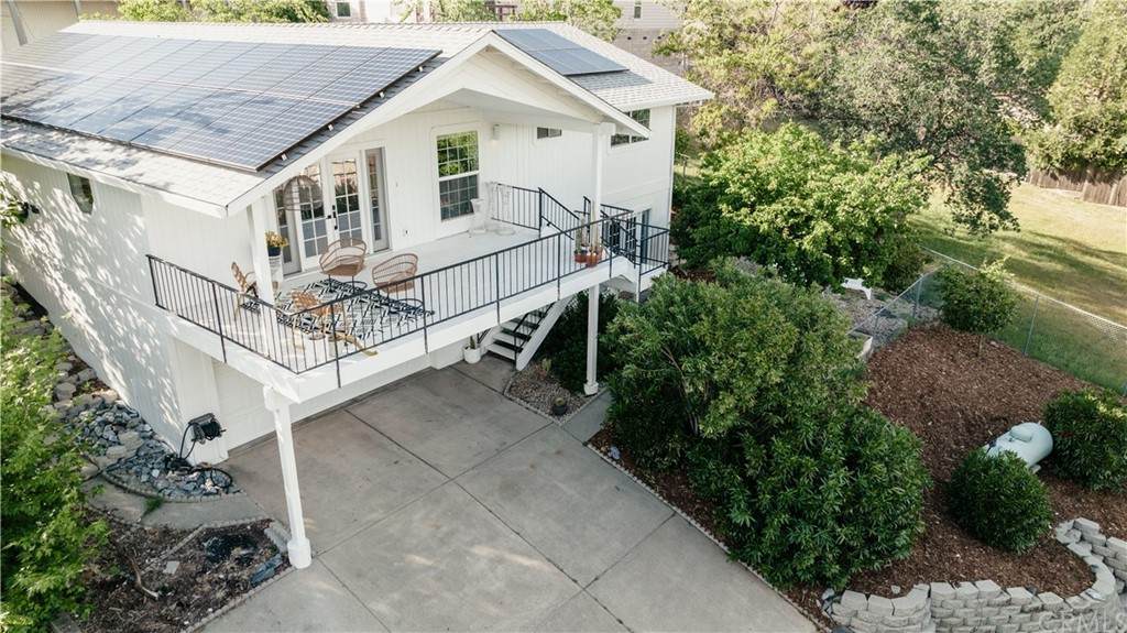 203 Apache Circle - Photo 1