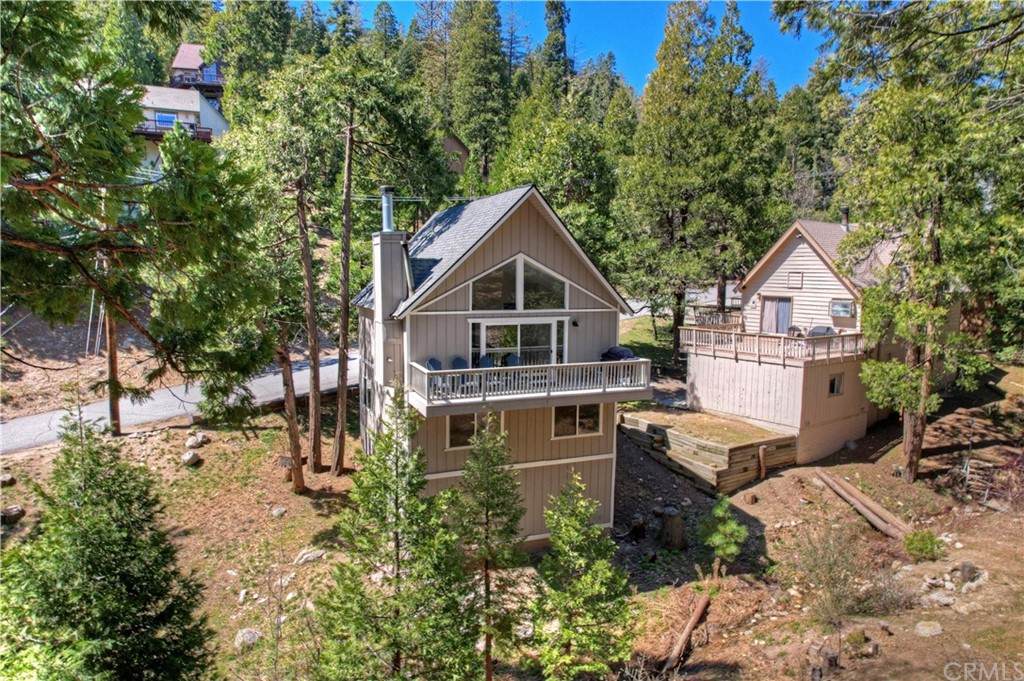 335 Birchwood Drive - Photo 1