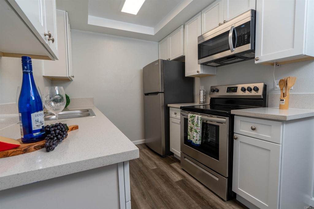 4161 Winona Avenue - Photo 1