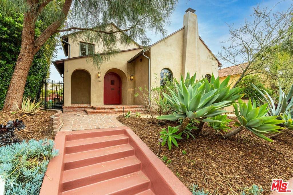 1016 Sierra Bonita Avenue - Photo 1