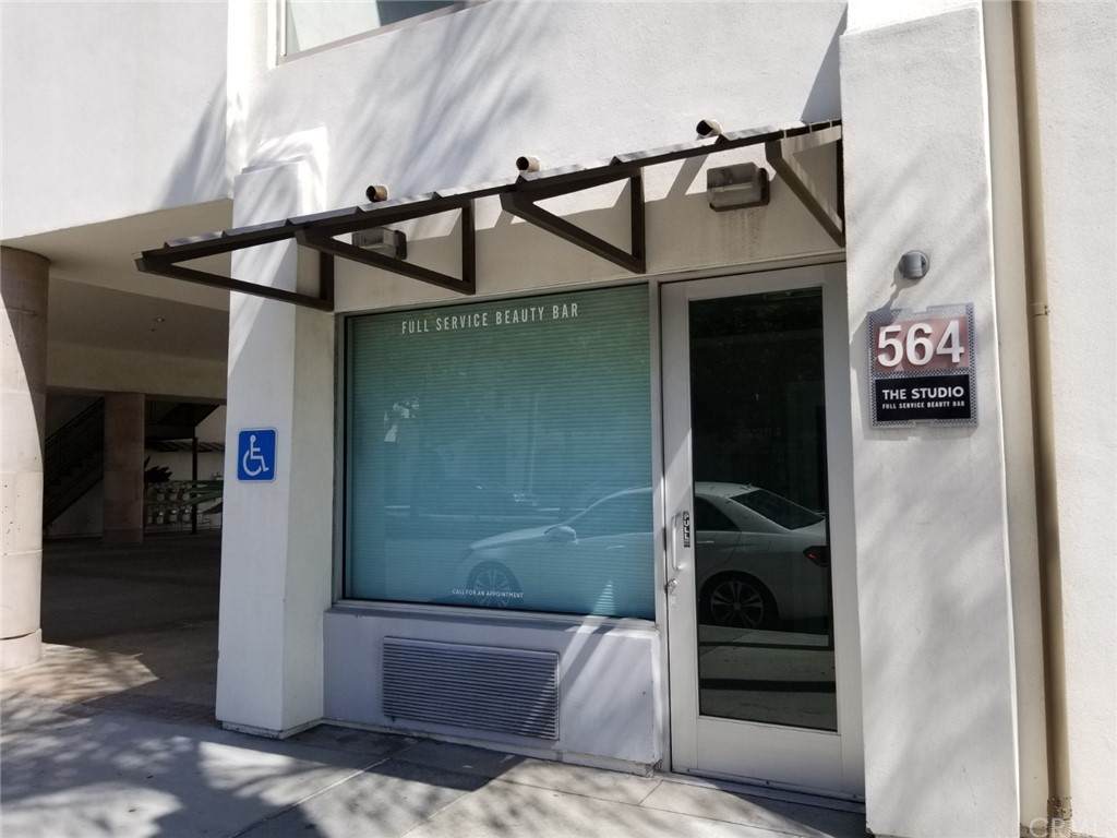564 Brea - Photo 1