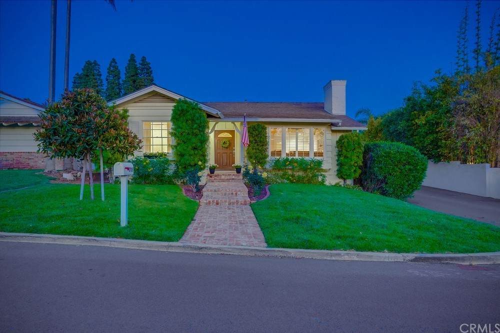 1708 Addison Road - Photo 1