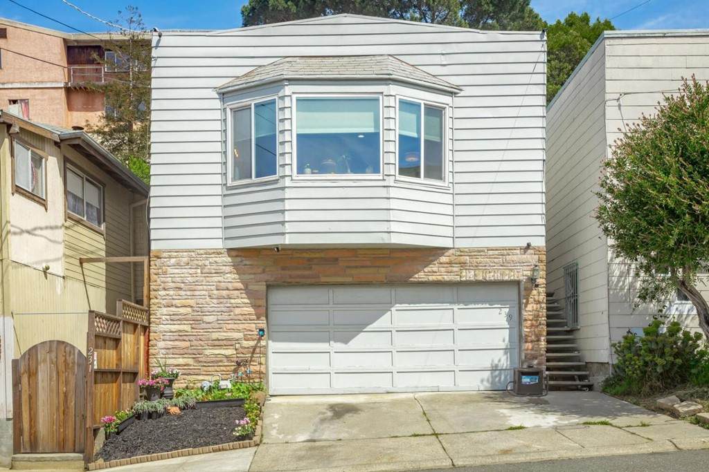 239 Alvarado Street - Photo 1