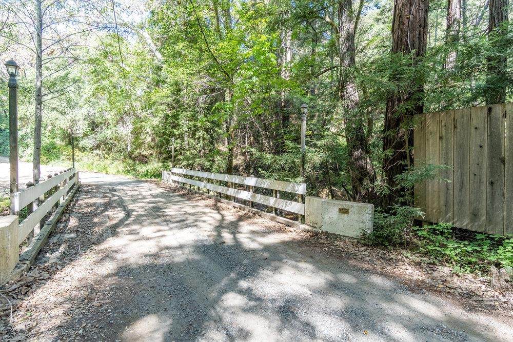 8030 Croy Road - Photo 1