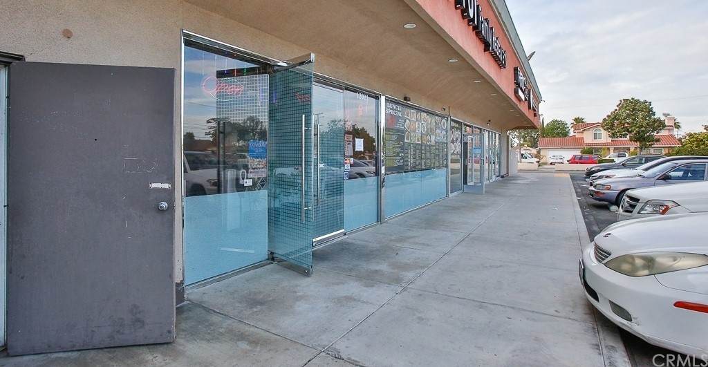 12921 Magnolia Street - Photo 1