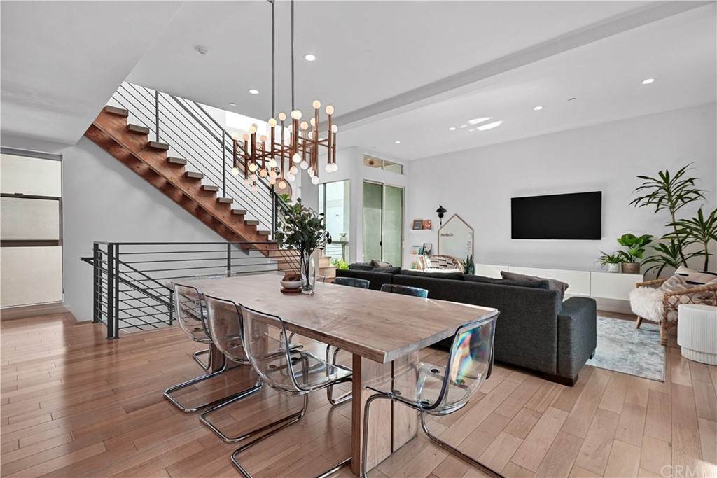 1207 Garbo Lane - Photo 1