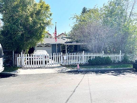 7620 Machrea Street - Photo 1