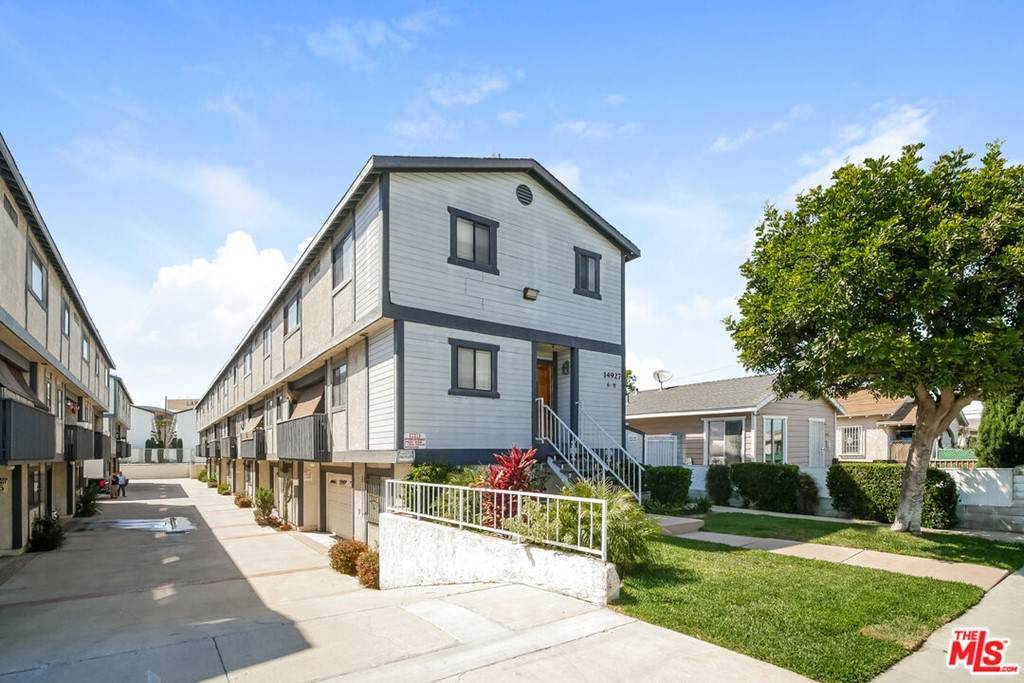 14927 Condon Avenue - Photo 1