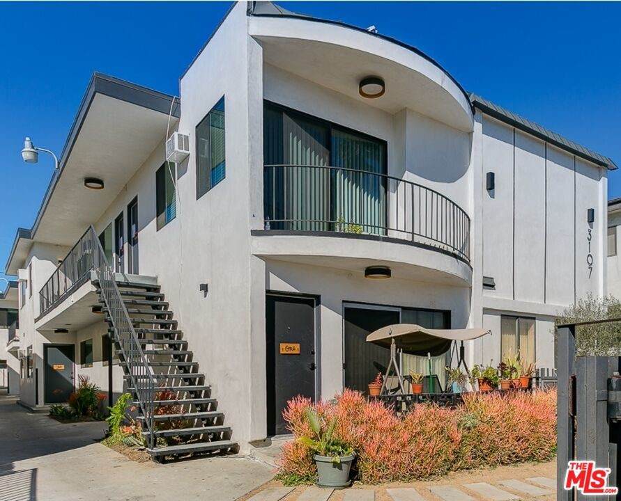 3109 Canfield Avenue - Photo 1