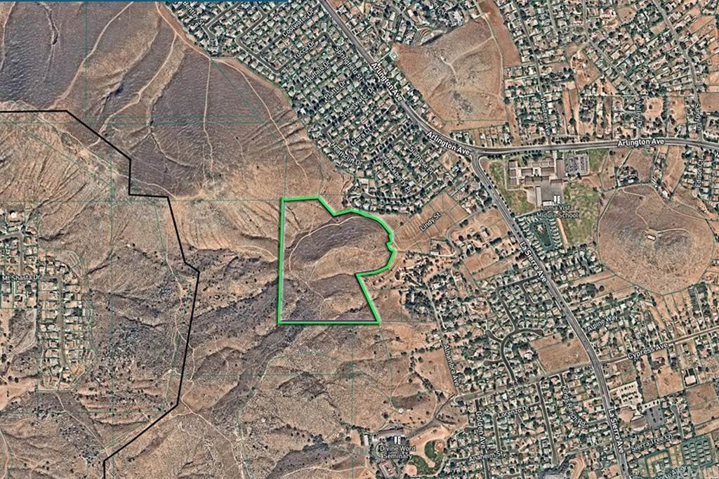 0 La Sierra - Photo 1