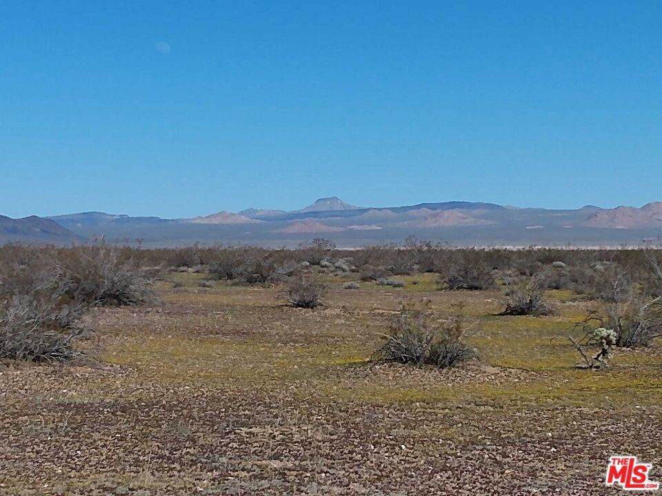0 Us-395 - Photo 1