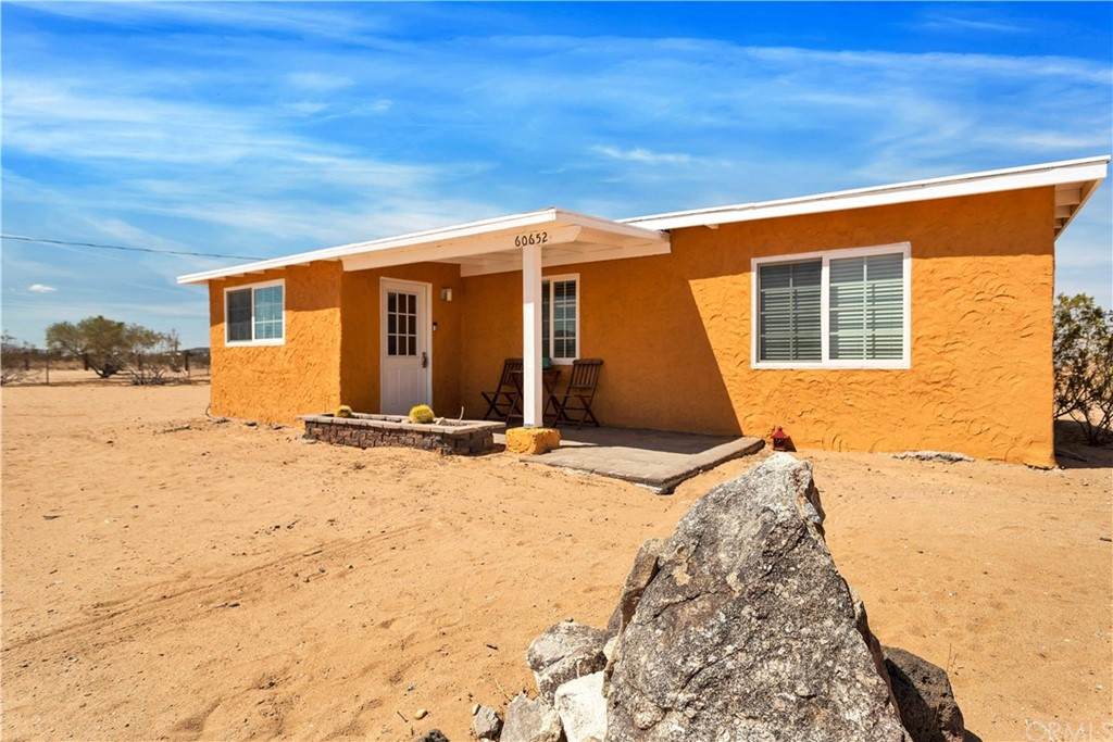 60652 Phillipi Avenue - Photo 1