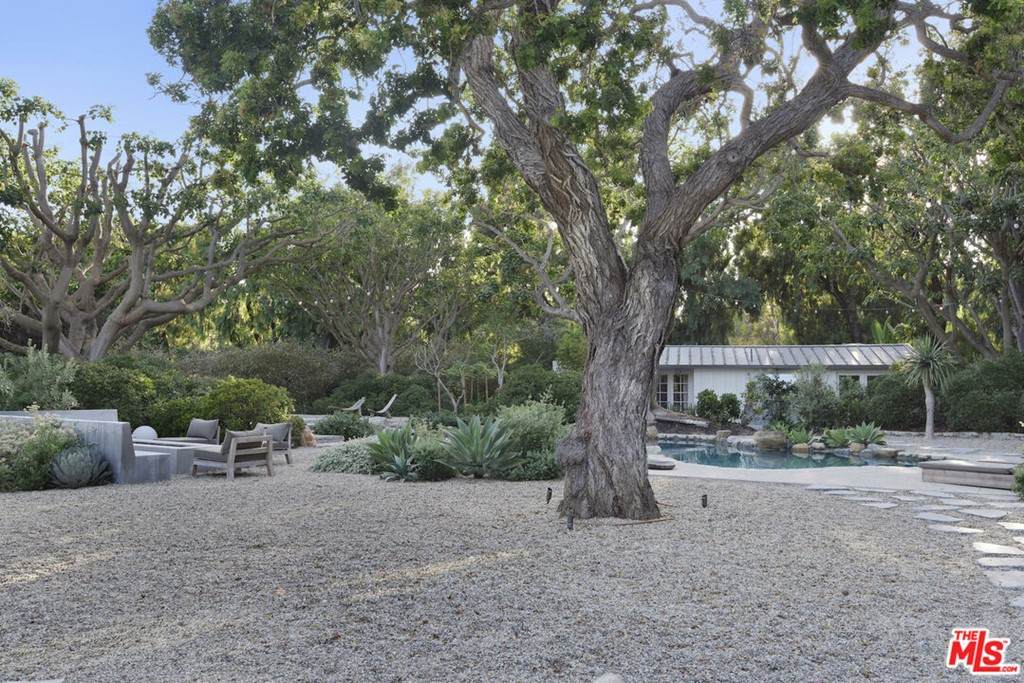 6715 Fernhill Drive - Photo 1