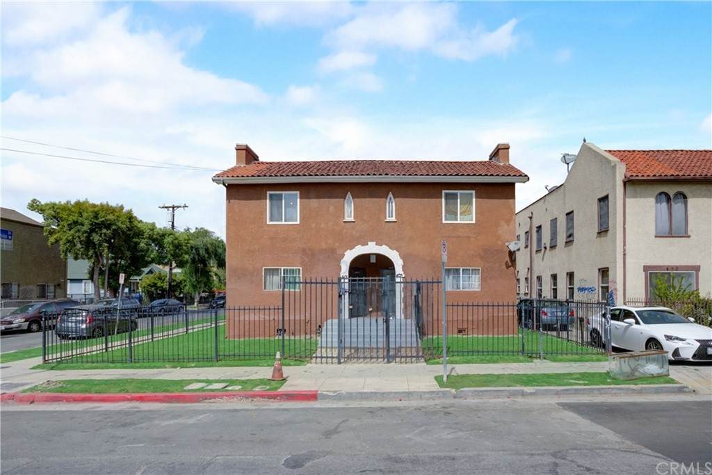 401 Coronado Street - Photo 1