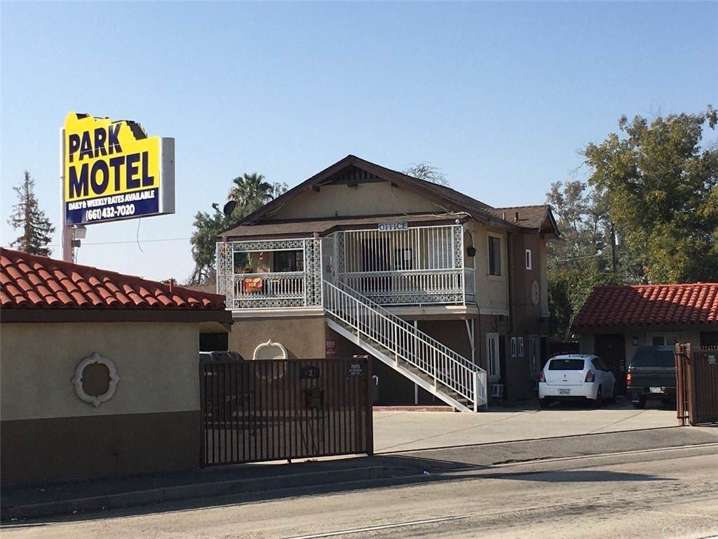 821 Golden State Avenue - Photo 1