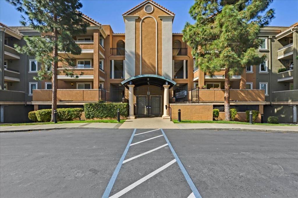 401 Norfolk Street - Photo 1