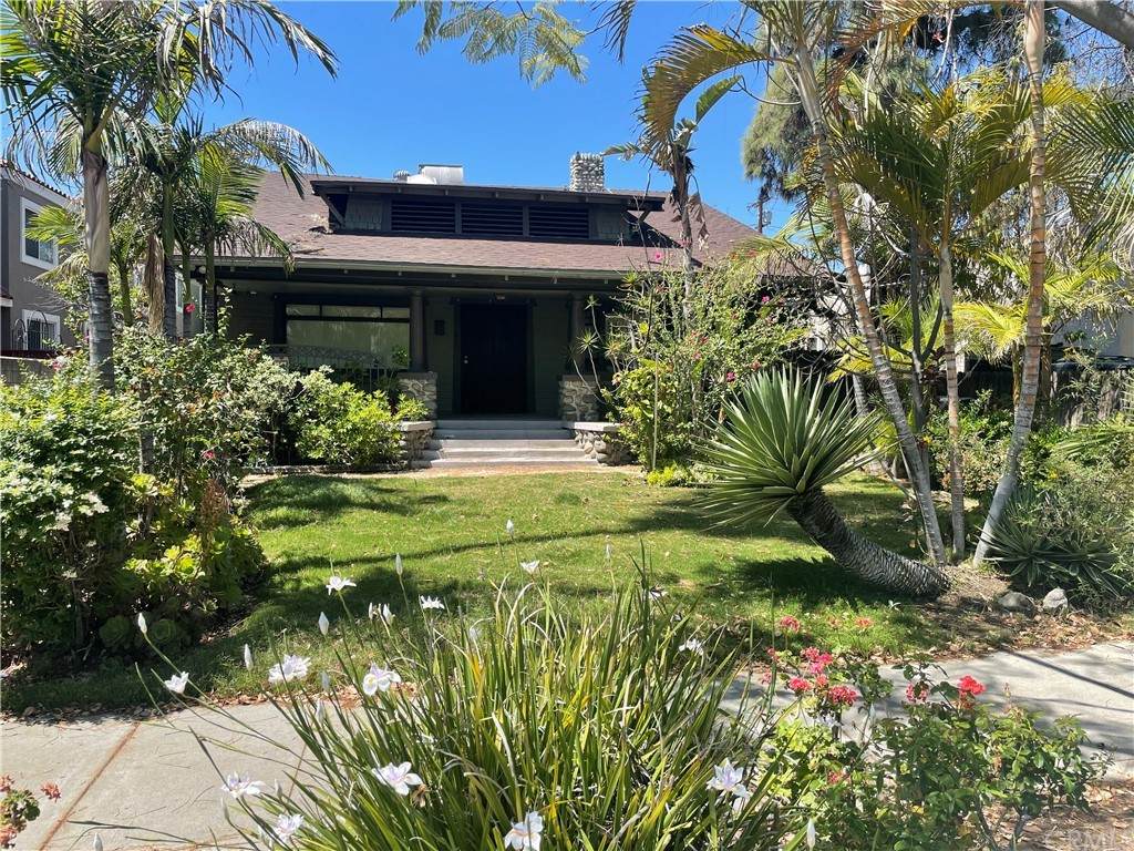61 Parkwood Avenue - Photo 1