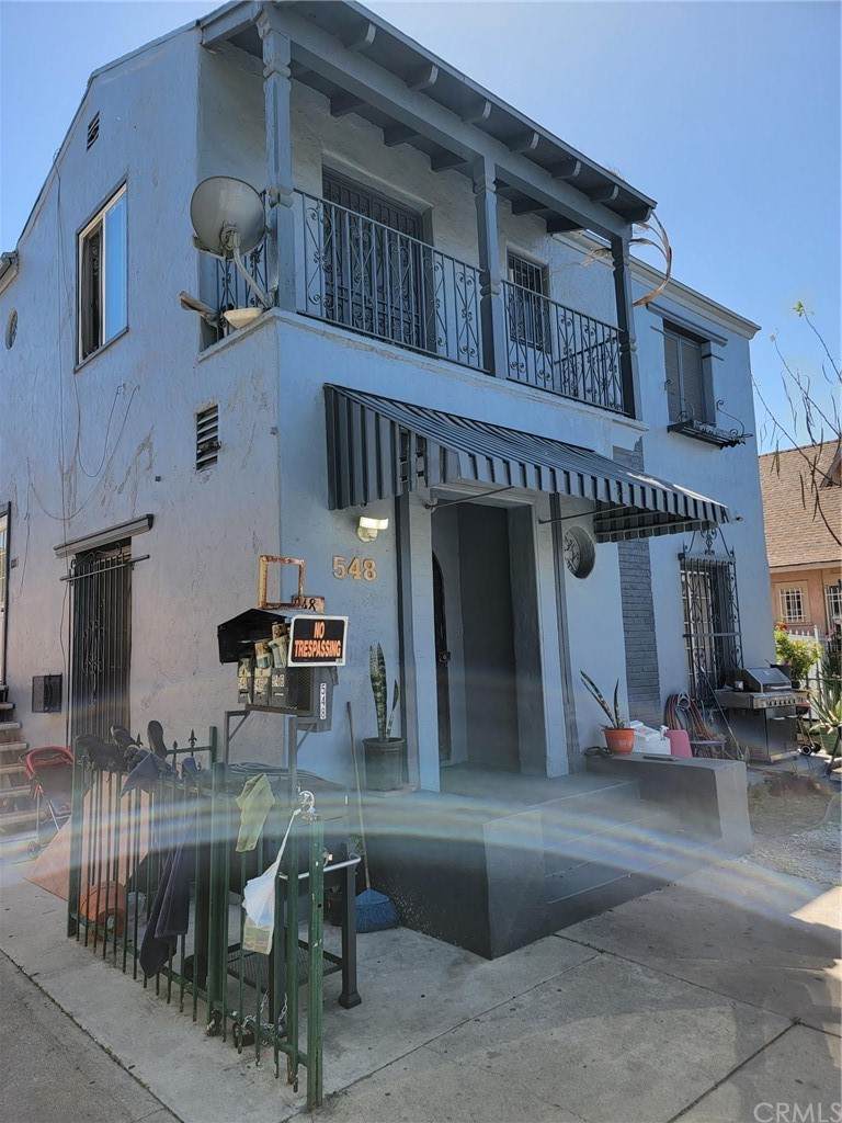 548 46th Street - Photo 1