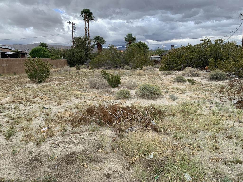 942 943 Avenida Monteflora - Photo 1