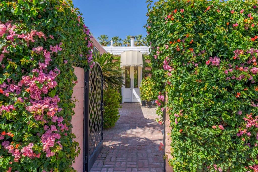 47386 Marrakesh Drive - Photo 1
