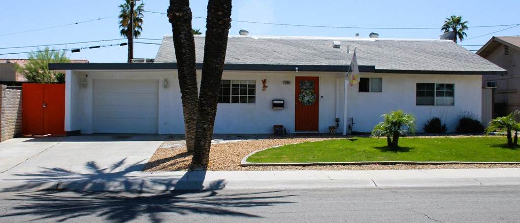 77765 California Drive - Photo 1