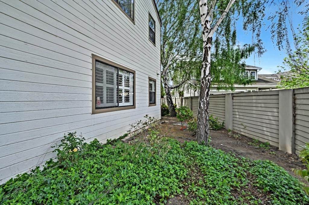 1372 Yamada Drive - Photo 1