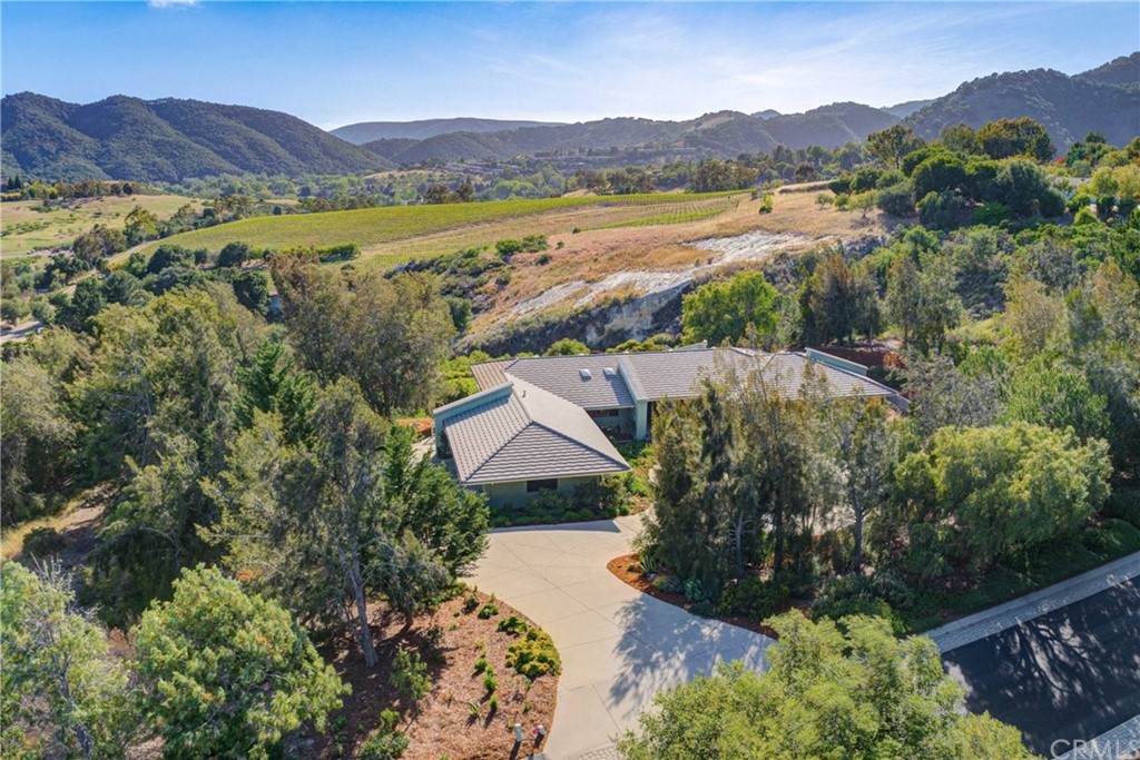 675 Bassi Drive - Photo 1