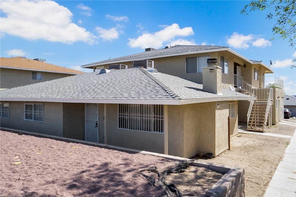 1121 Barstow Road - Photo 1