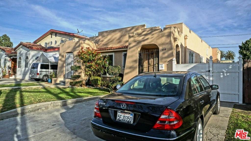 936 Lucerne Boulevard - Photo 1