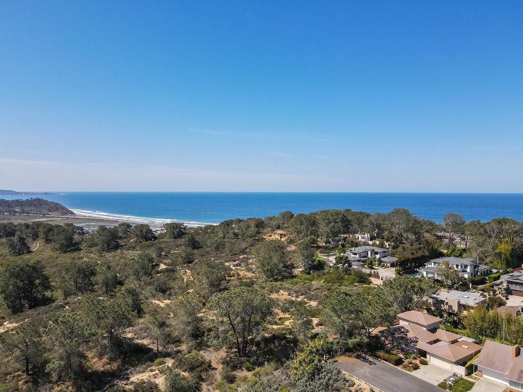 13606 Durango Dr - Photo 1