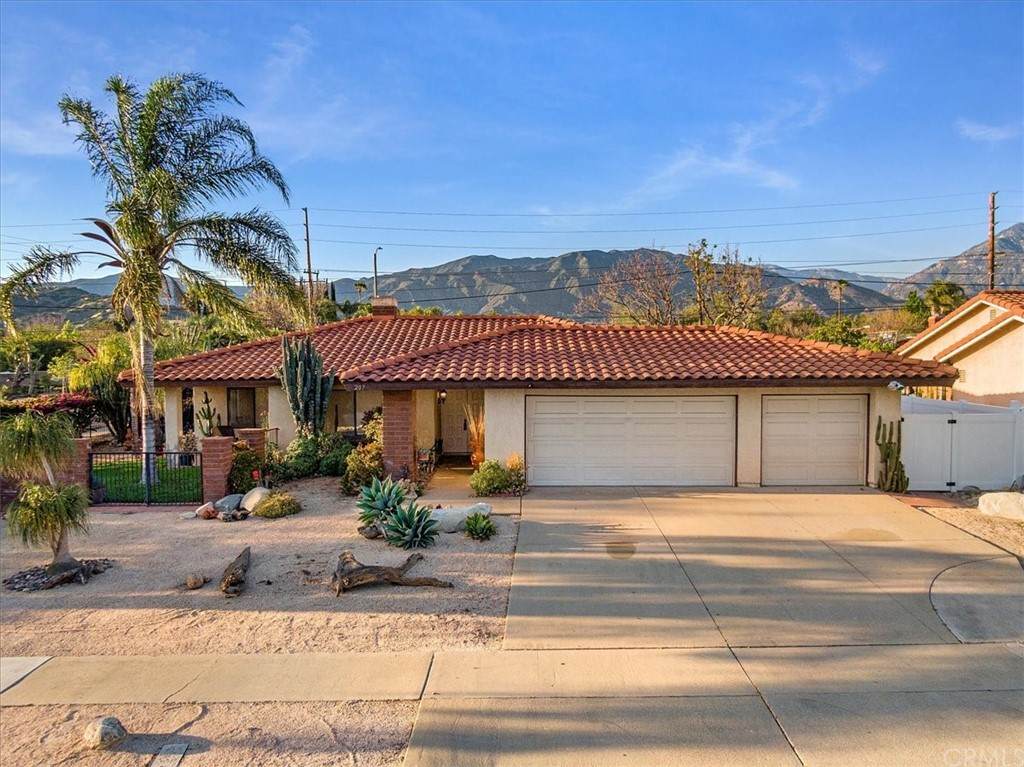 207 Blue Mountain Way - Photo 1