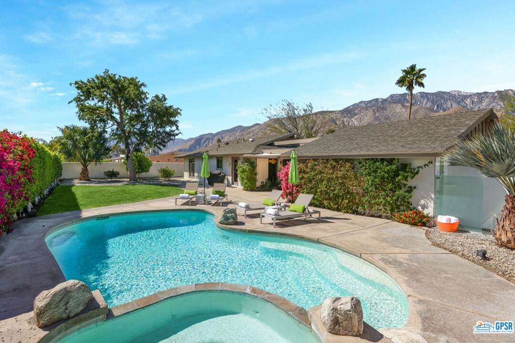 2310 Avenida Caballeros - Photo 1