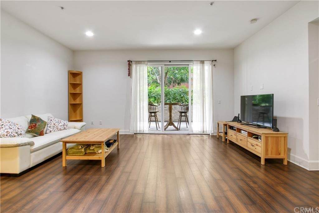 300 4th Street - Photo 1