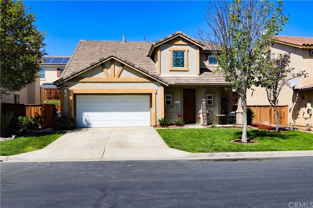 35713 Tana Avenue - Photo 1