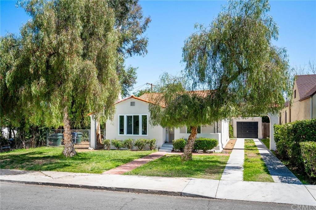 607 Harding Drive - Photo 1